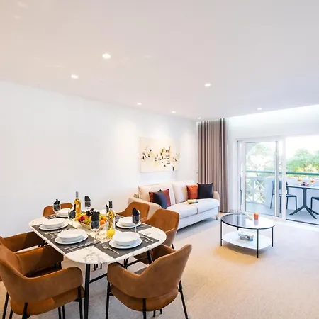 Melbourne 2 - Confortavel E Com Piscina -